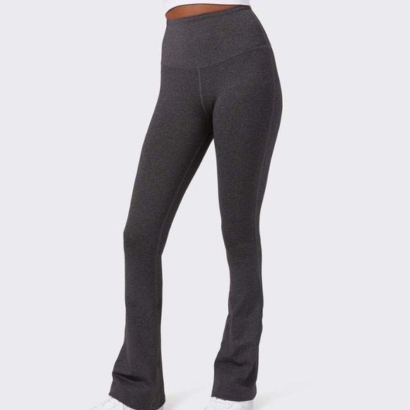 Raquel Flare Yoga Pant Short 